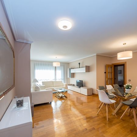 Gestion De Alojamientos Apartments Pamplona Dış mekan fotoğraf