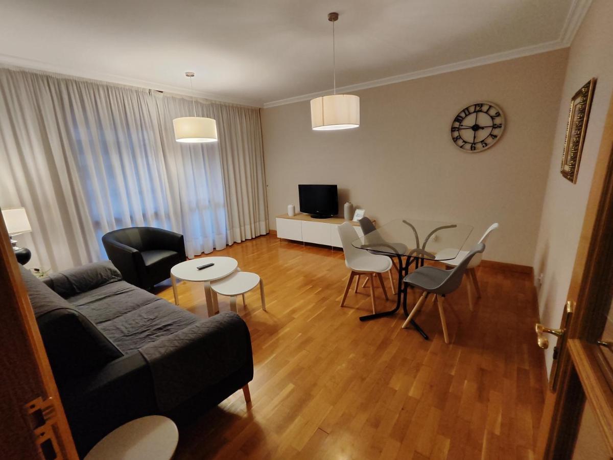 Gestion De Alojamientos Apartments Pamplona Dış mekan fotoğraf