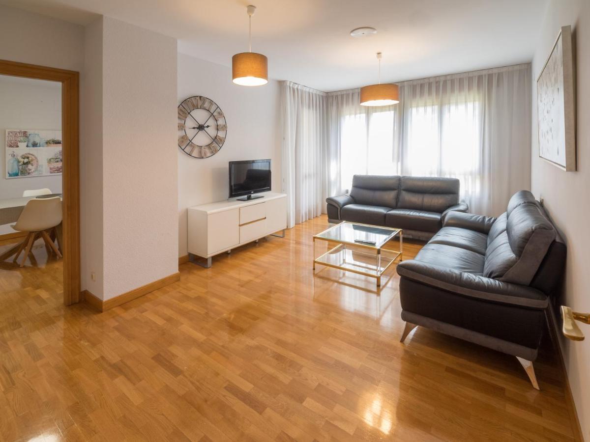 Gestion De Alojamientos Apartments Pamplona Dış mekan fotoğraf
