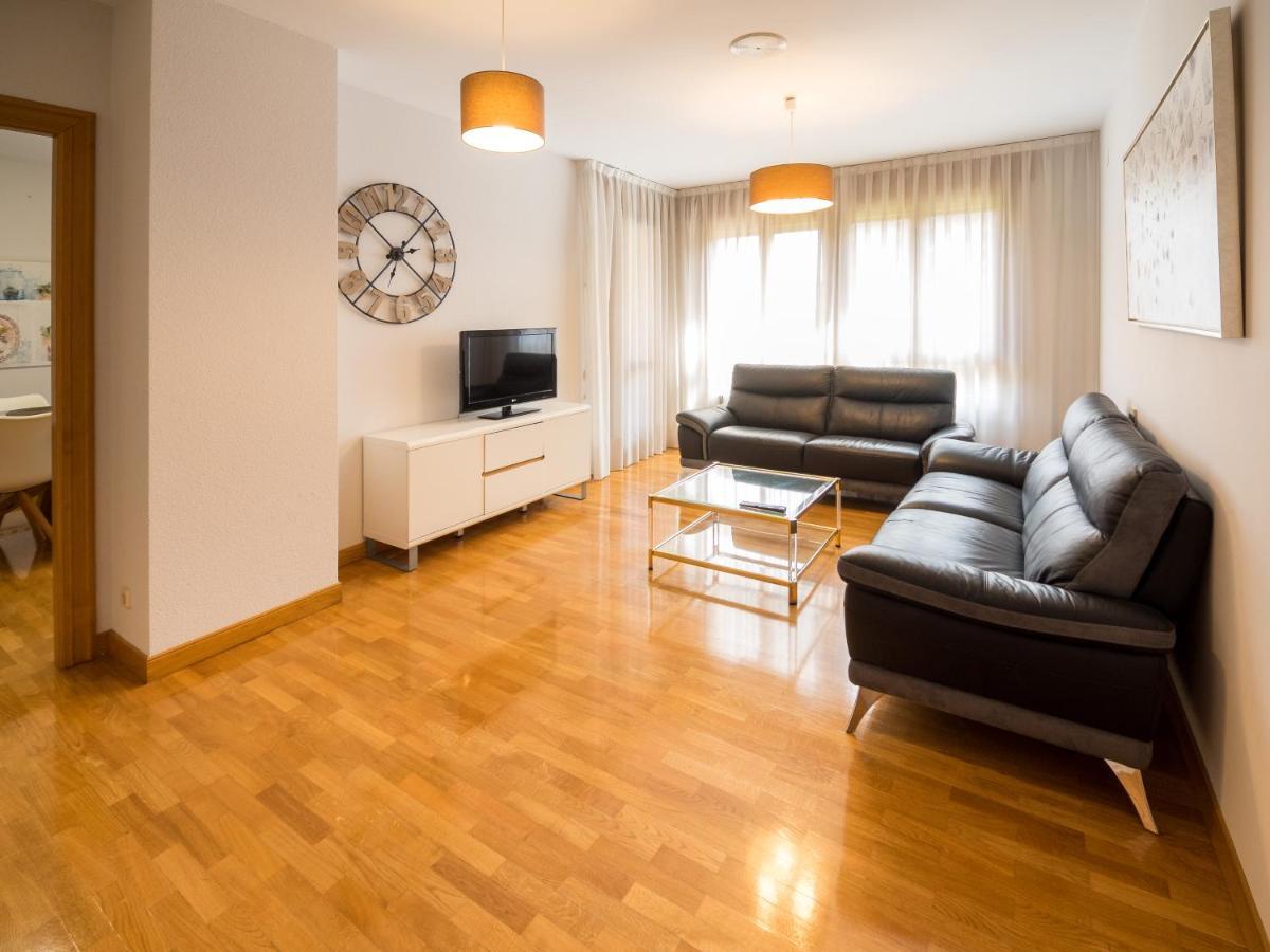 Gestion De Alojamientos Apartments Pamplona Dış mekan fotoğraf