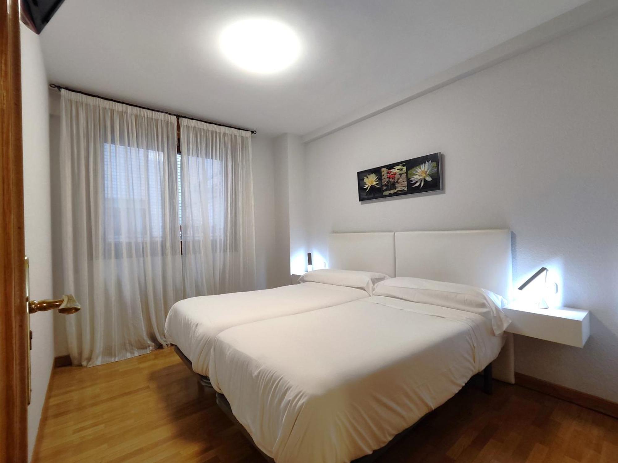 Gestion De Alojamientos Apartments Pamplona Dış mekan fotoğraf